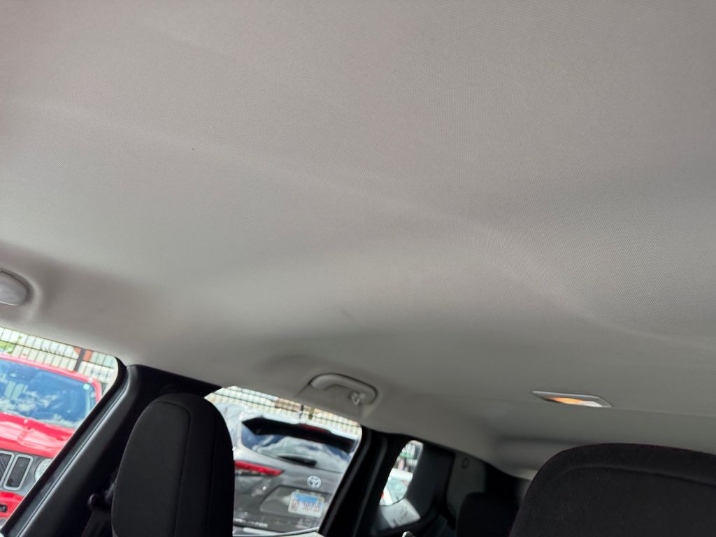2023 Jeep Renegade Latitude - Photo 28