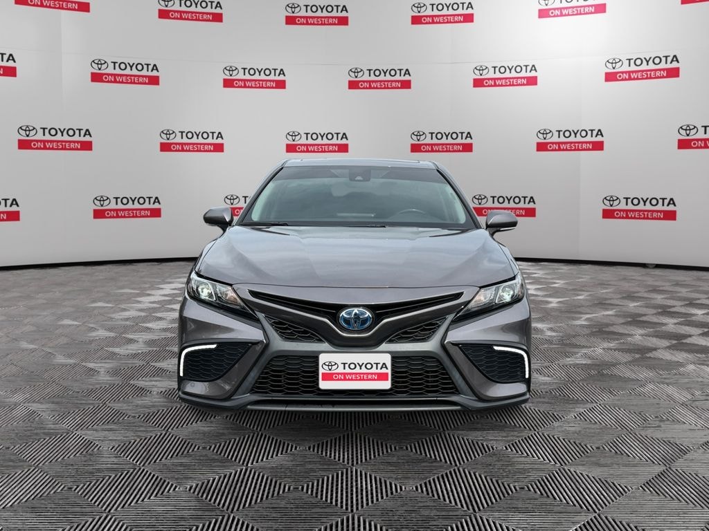 Certified 2022 Toyota Camry Hybrid SE Sedan
