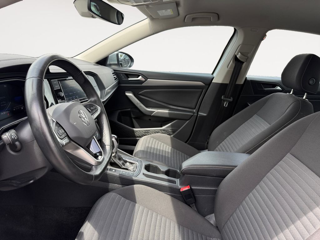 2024 Volkswagen Jetta S - Photo 9