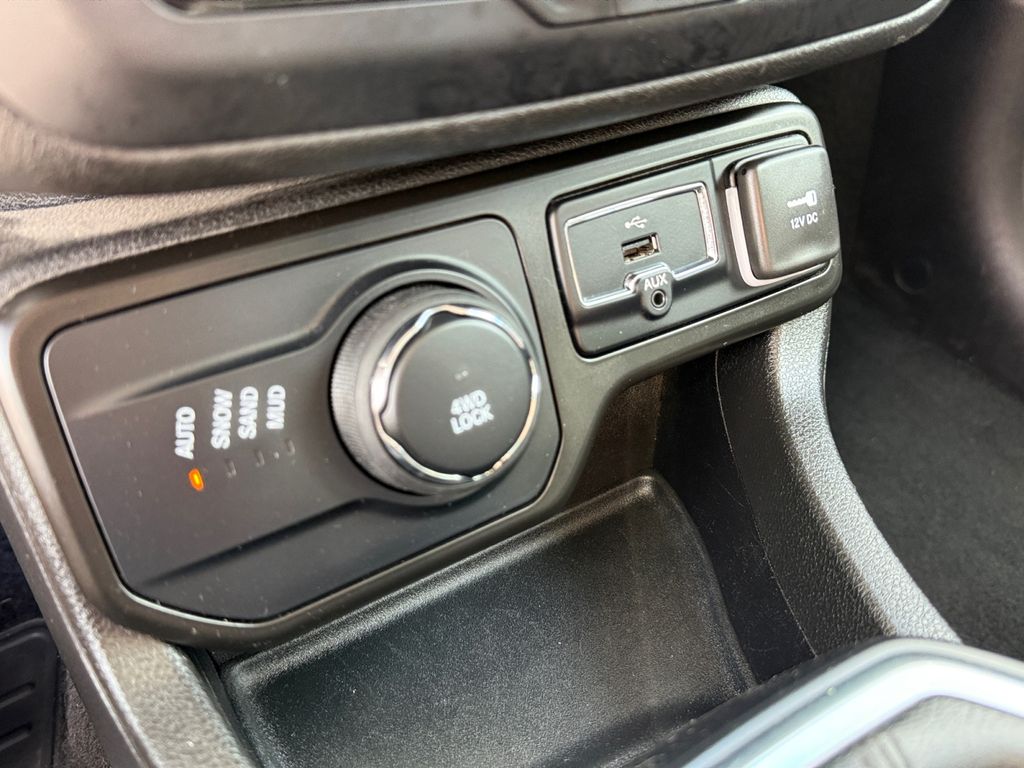 2023 Jeep Renegade Latitude - Photo 35
