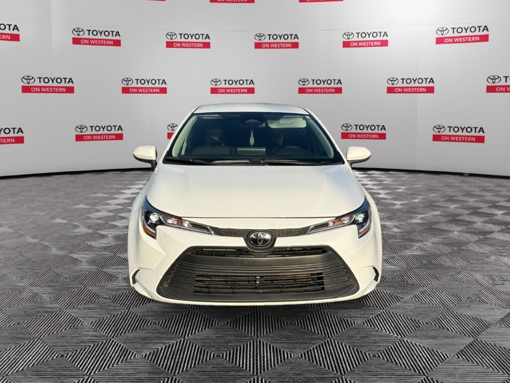 Used 2025 Toyota Corolla LE Sedan