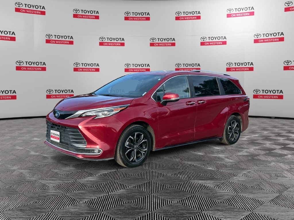 2025 Toyota Sienna Minivan/Van 