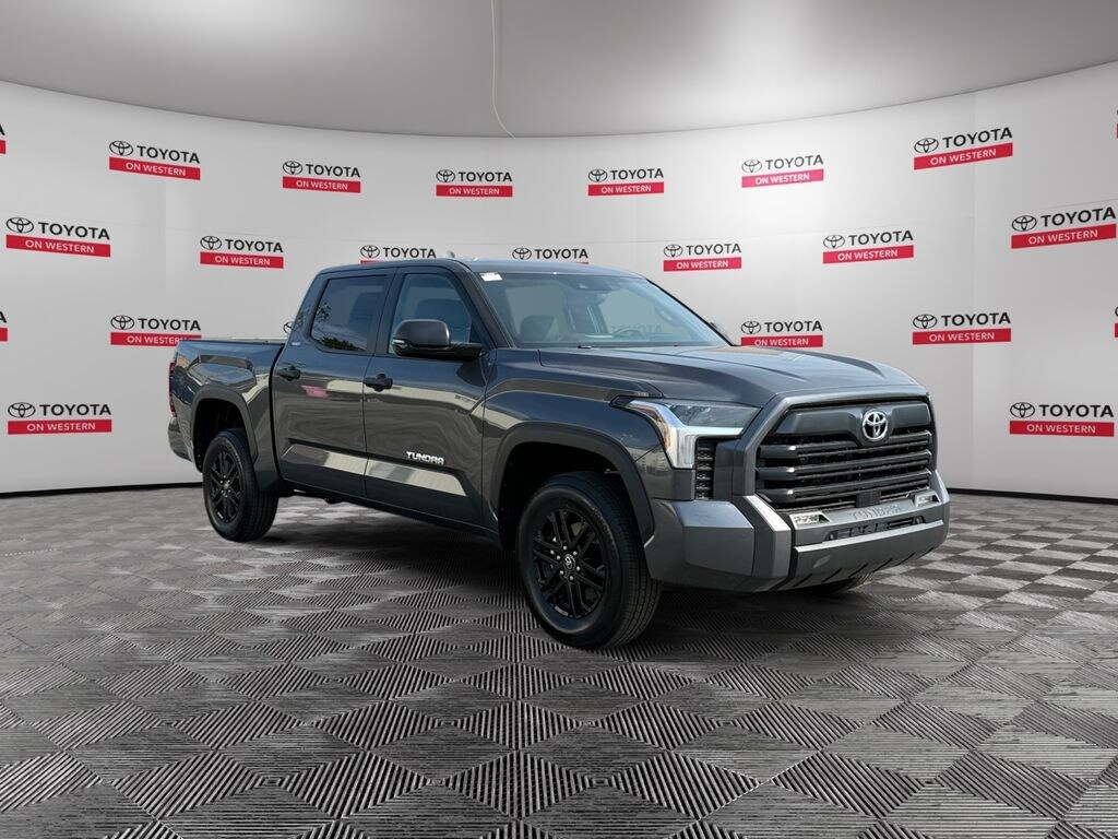 New 2026 Toyota Tundra SR5 SR5 CREWMAX 5.5
