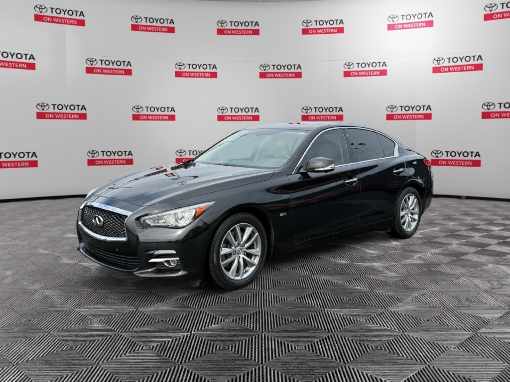 Used 2017 INFINITI Q50 3.0t Premium Sedan