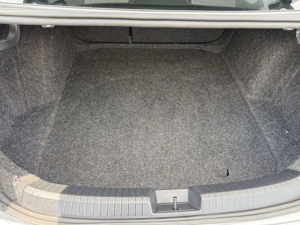 2024 Volkswagen Jetta S - Photo 22