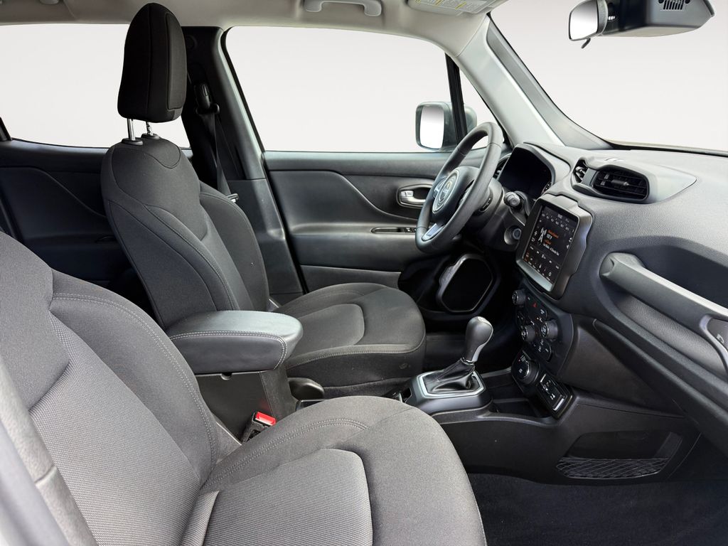 2023 Jeep Renegade Latitude - Photo 14