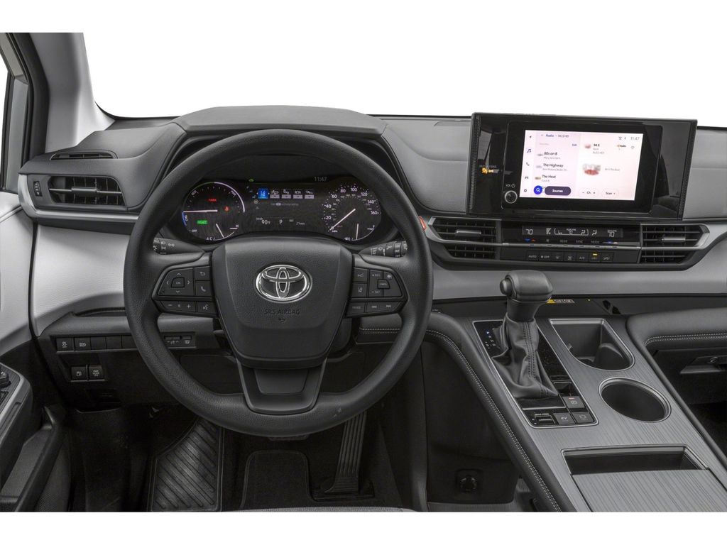 New 2026 Toyota Sienna LE 8 PASSENGER