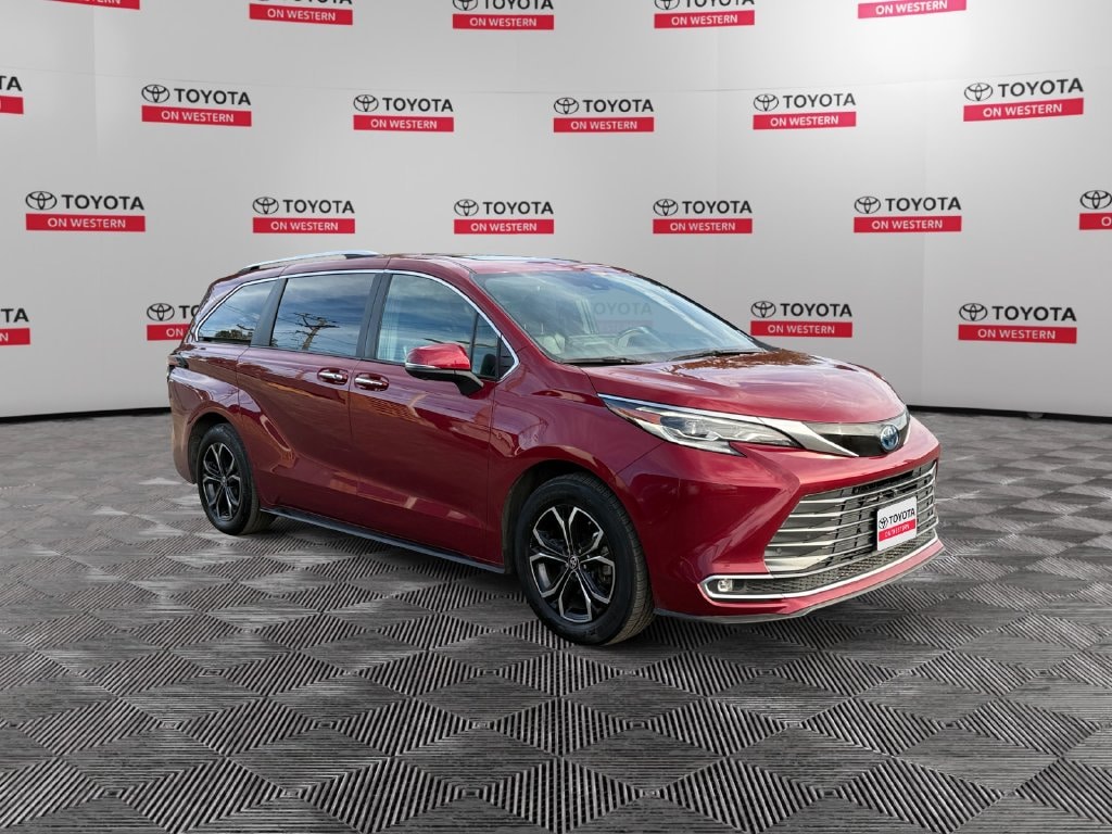 Certified 2025 Toyota Sienna Platinum Minivan/Van