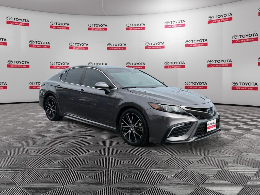 Certified 2022 Toyota Camry Hybrid SE Sedan