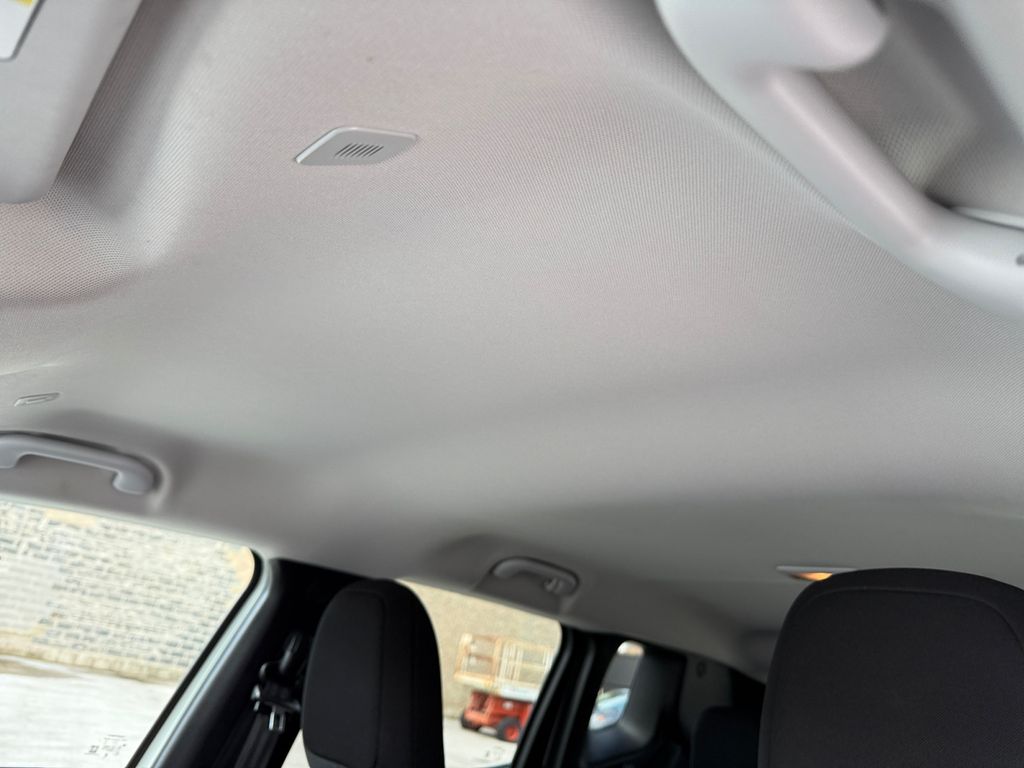 2023 Jeep Renegade Latitude - Photo 28