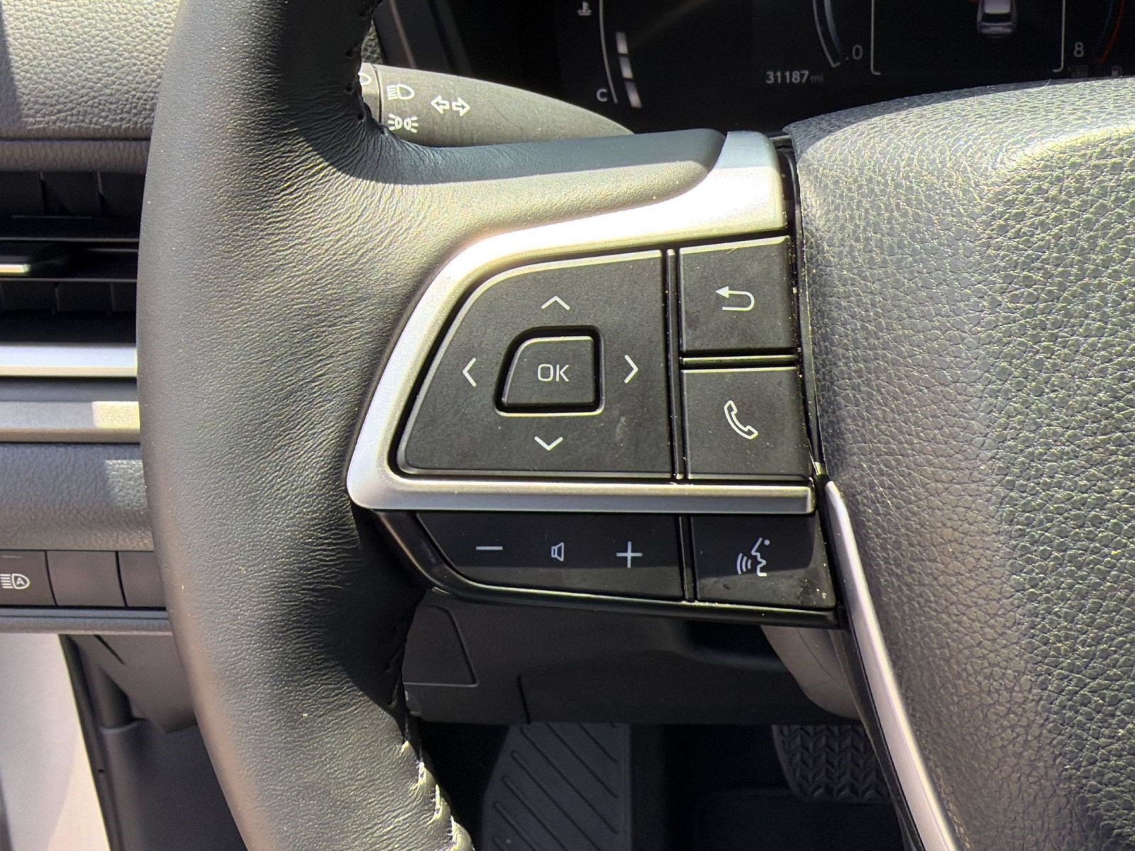 2024 Toyota Grand Highlander XLE - Photo 14