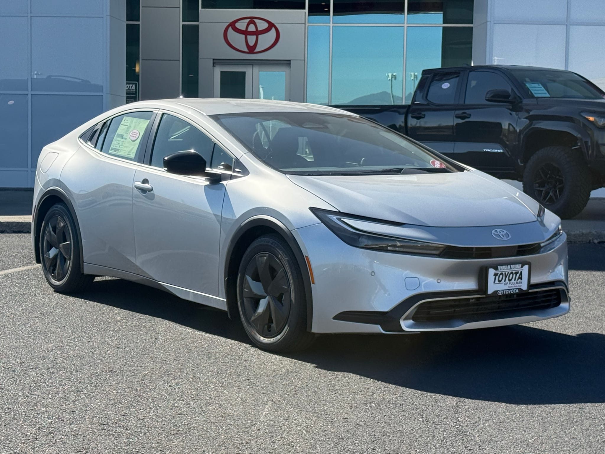 2027 Toyota Prius Plug-in Hybrid SE