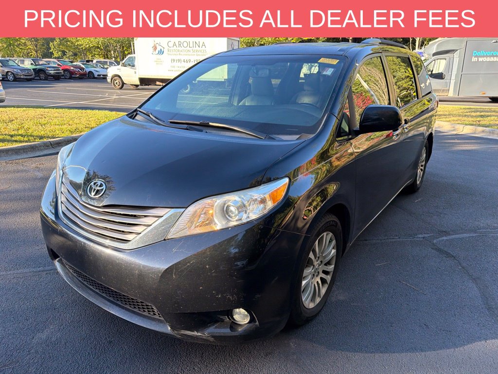 Used 2016 Toyota Sienna XLE Premium Minivan/Van