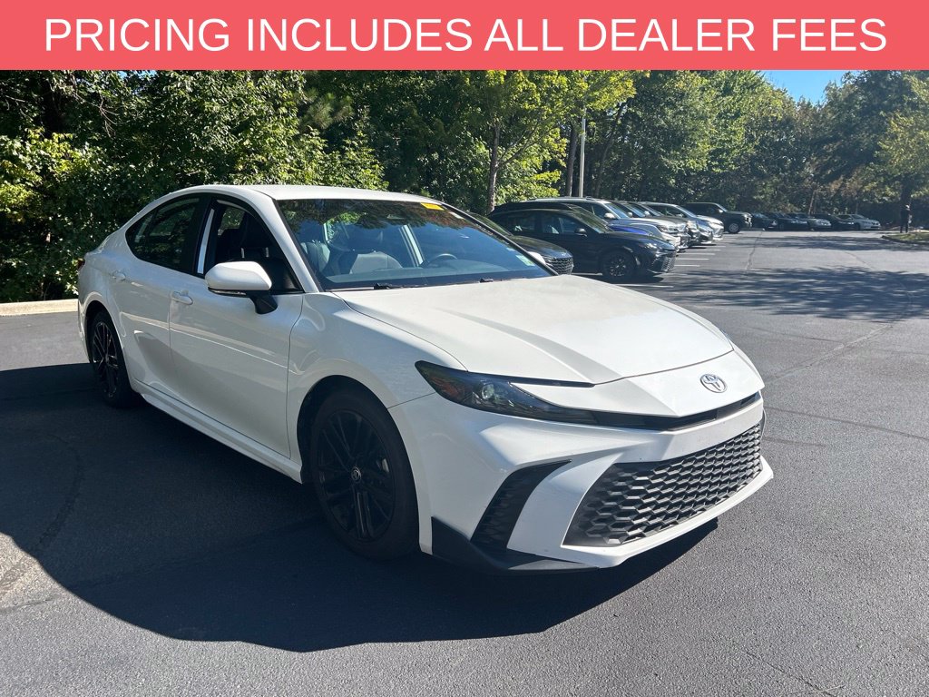 Used 2025 Toyota Camry SE Sedan