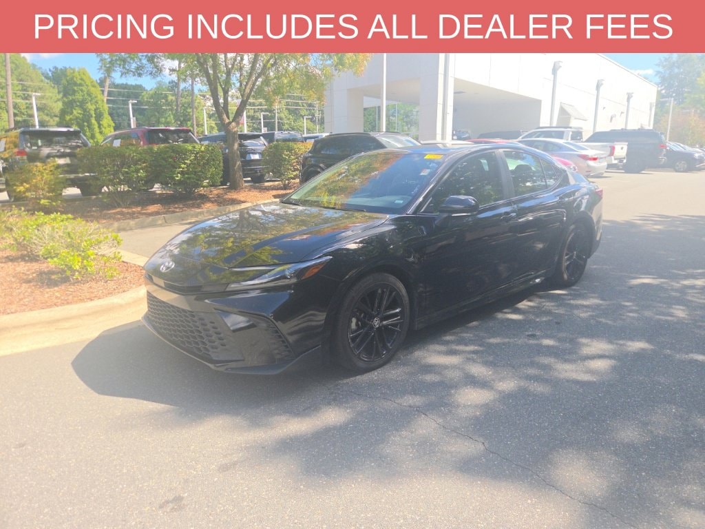 Used 2025 Toyota Camry SE Sedan