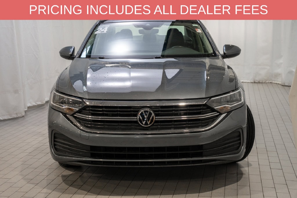 Used 2024 Volkswagen Jetta 1.5T SE Sedan