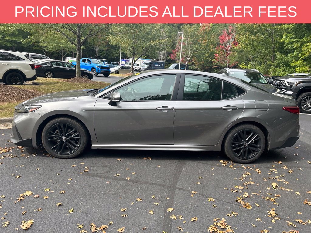 Used 2025 Toyota Camry SE Sedan