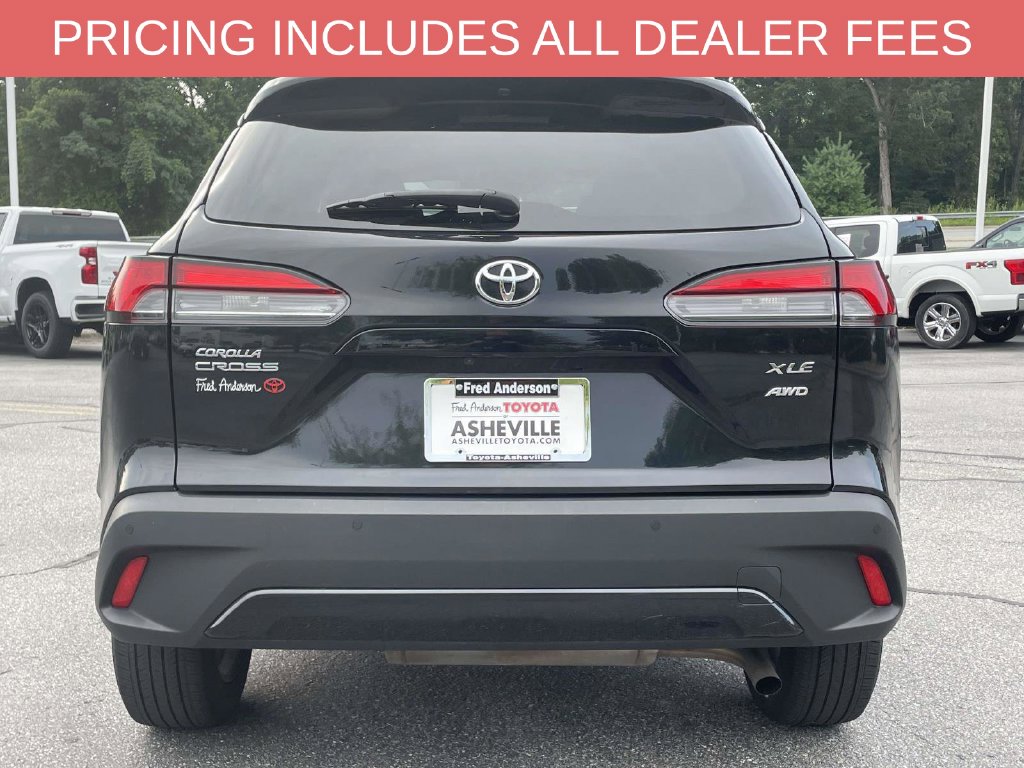 Used 2025 Toyota Corolla Cross XLE SUV