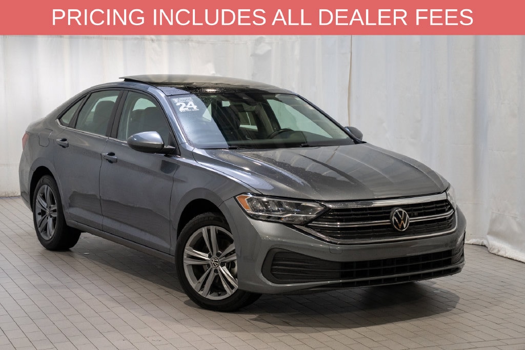 Used 2024 Volkswagen Jetta 1.5T SE Sedan
