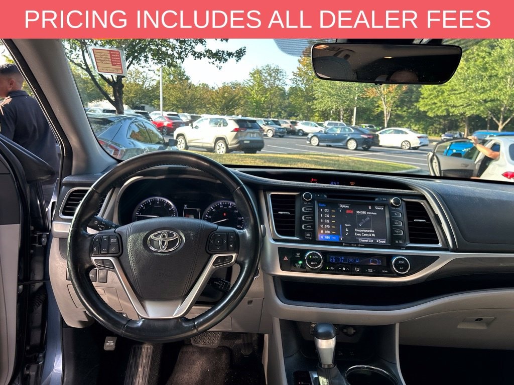 Used 2017 Toyota Highlander Limited Platinum SUV