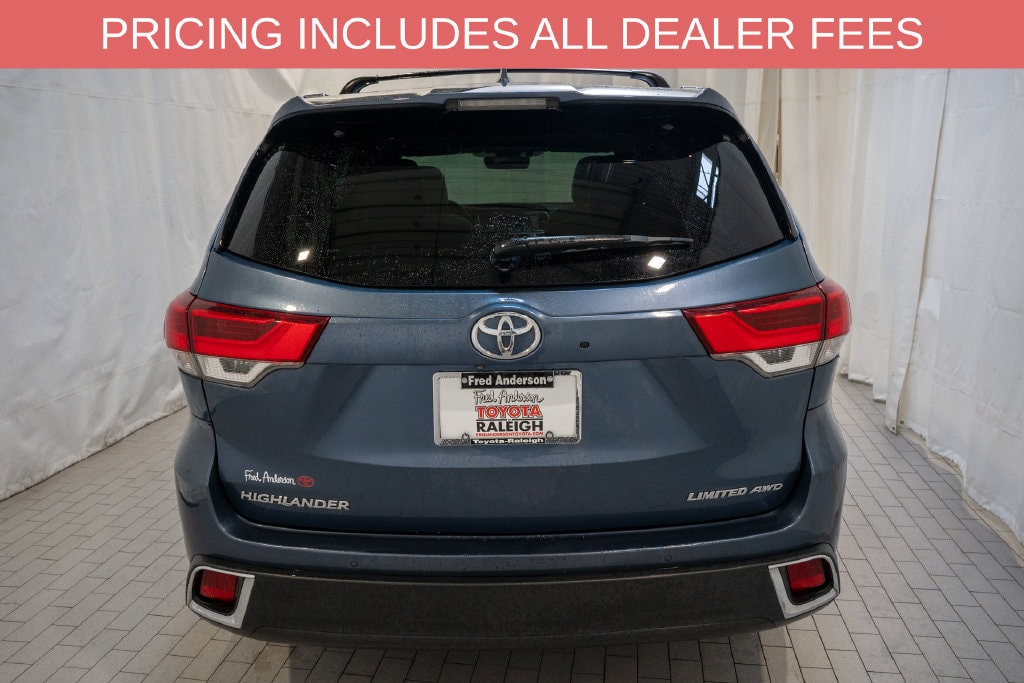 Used 2017 Toyota Highlander Limited Platinum SUV