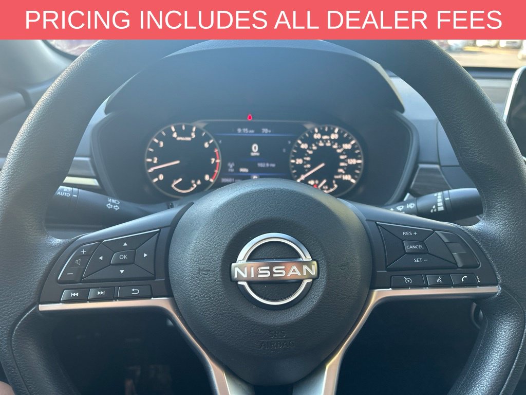 2025 Nissan Altima SV - Photo 14