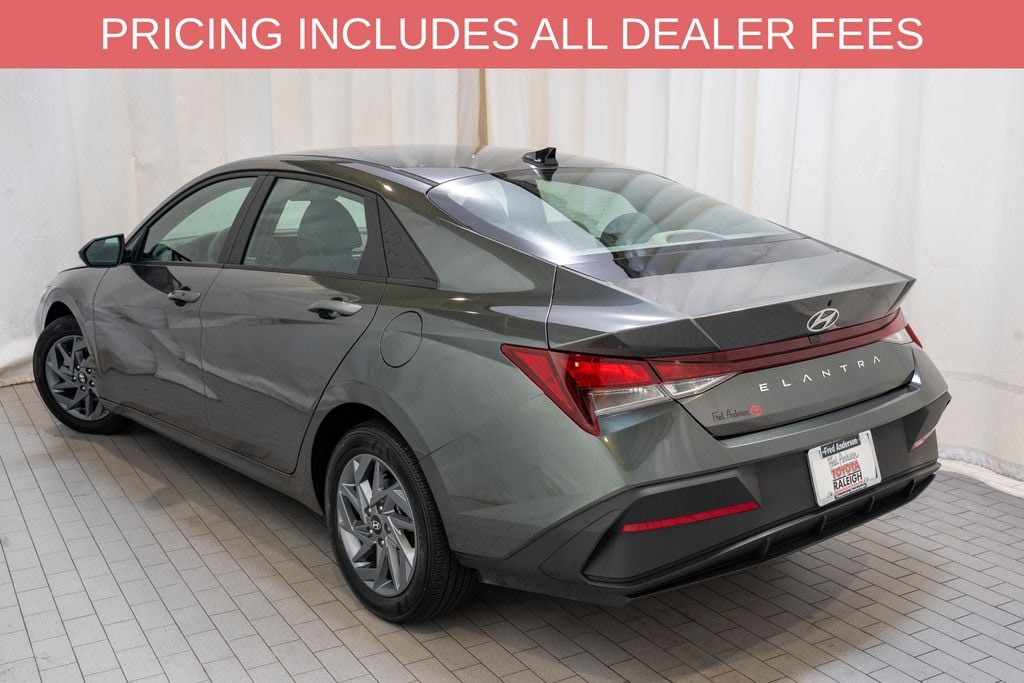 Used 2024 Hyundai Elantra SEL Sedan