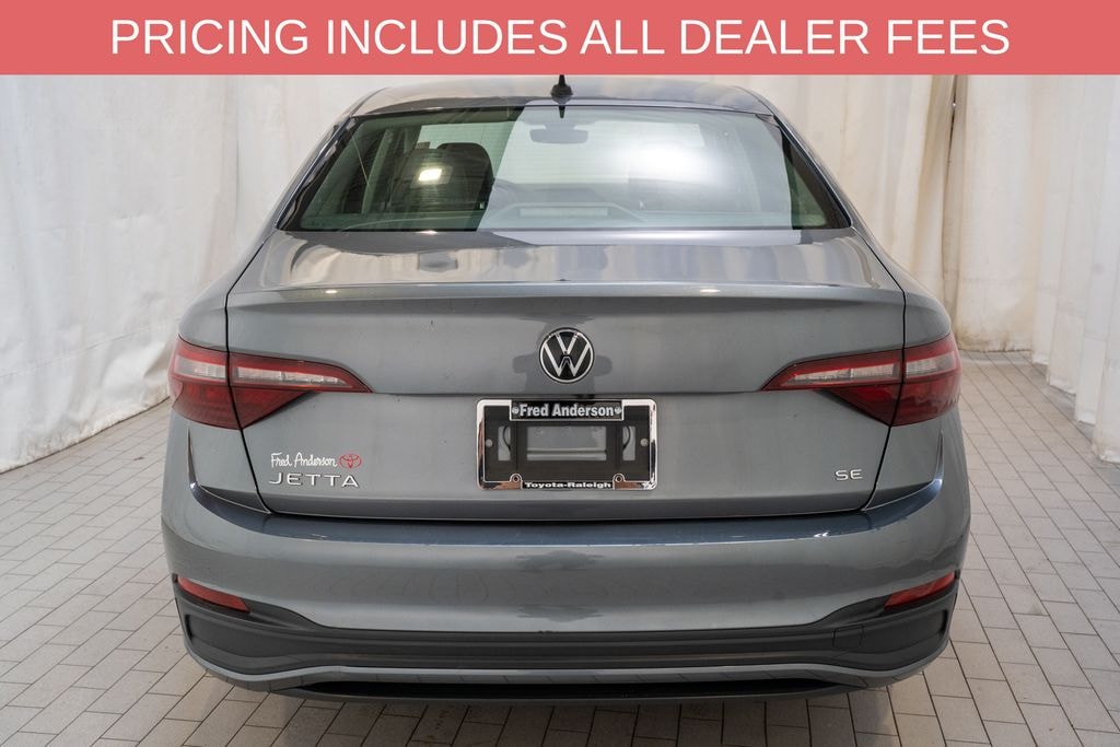 Used 2024 Volkswagen Jetta 1.5T SE Sedan