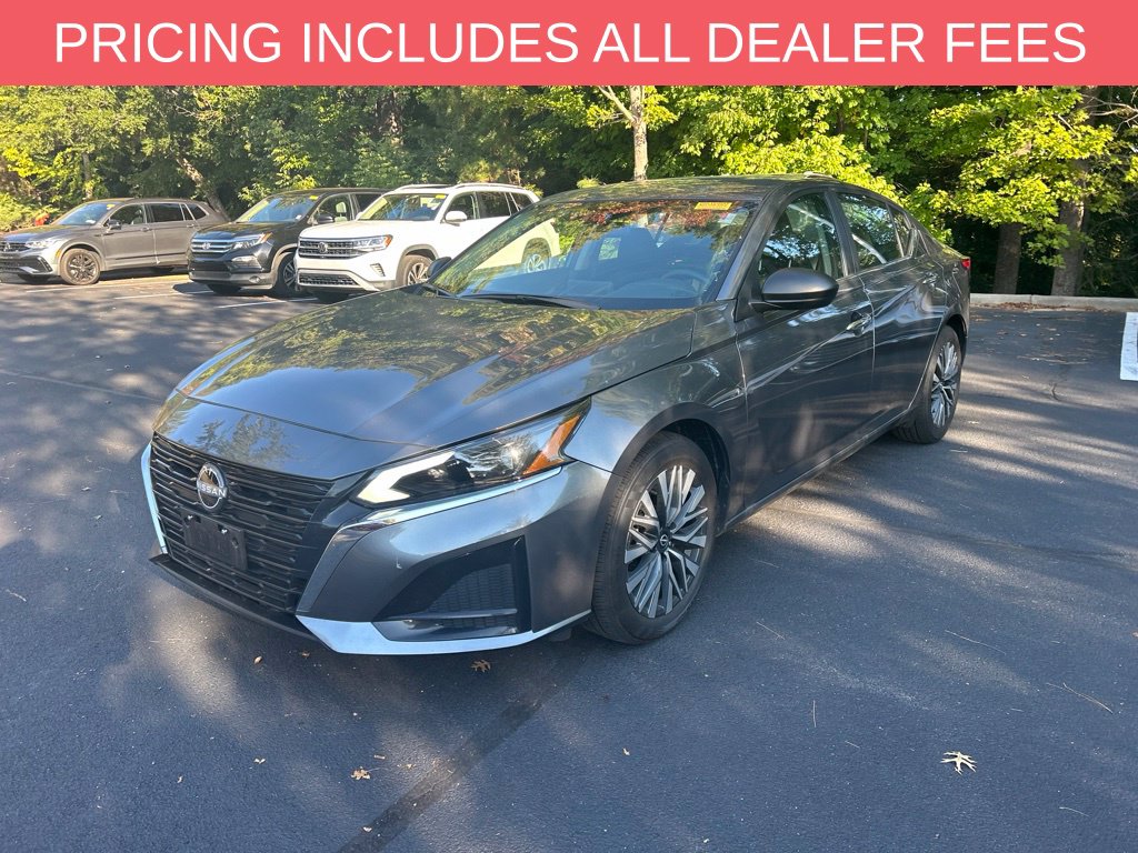 Used 2025 Nissan Altima 2.5 SV Sedan