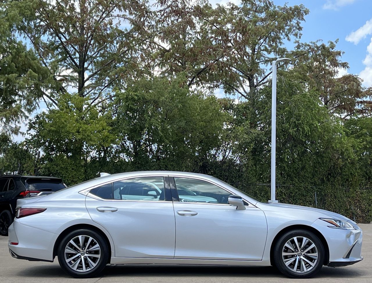 Used 2021 Lexus ES 350 350 Premium w/Sunroof/Leather/10-Spoke Alloy Sedan