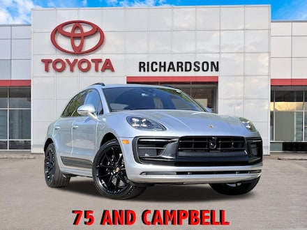 2026 Porsche Macan GTS w/Red Leather Seats/Panoramic Roof SUV