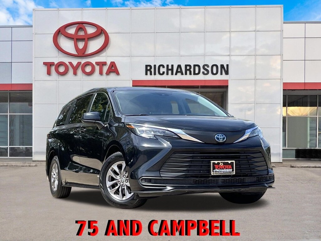 Used 2021 Toyota Sienna LE 8 Passenger Van