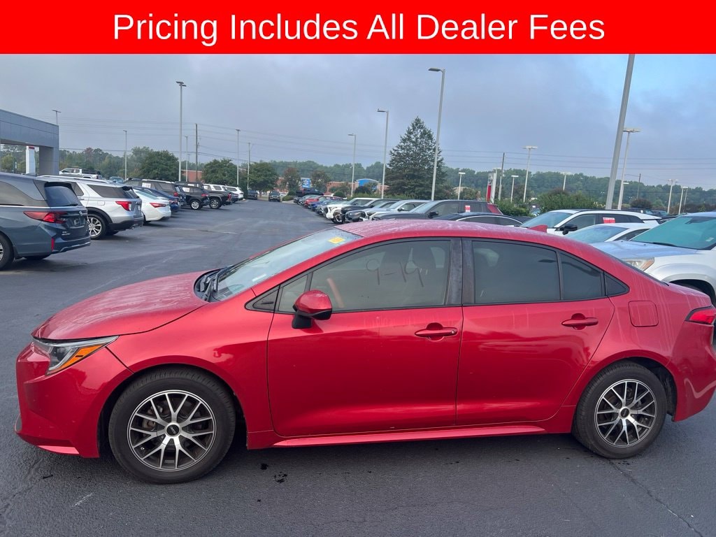 Used 2021 Toyota Corolla LE Sedan