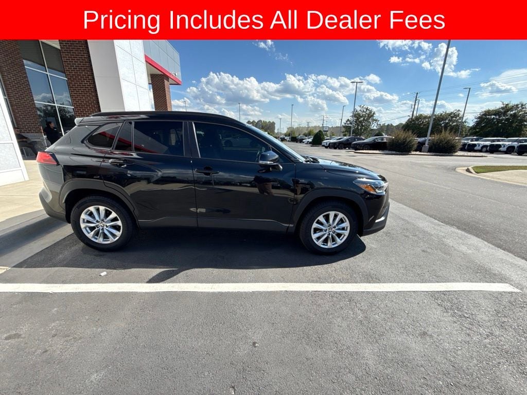 Used 2025 Toyota Corolla Cross LE SUV