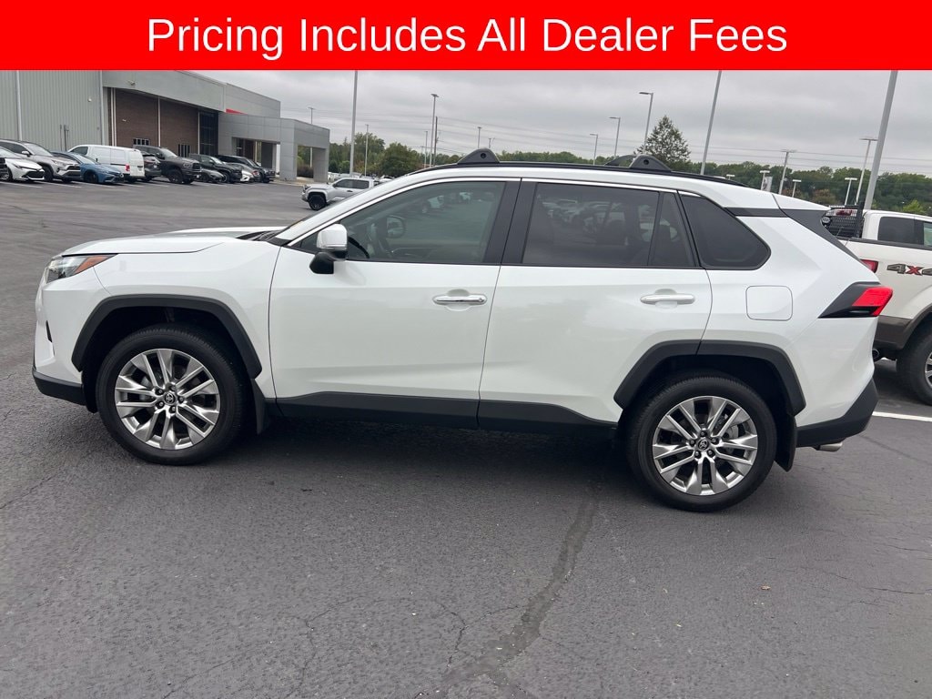 2025 Toyota RAV4 SUV 
