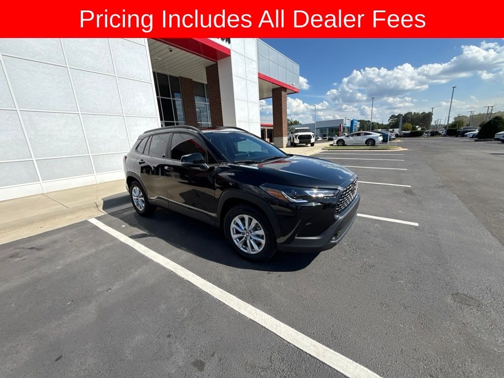 Used 2025 Toyota Corolla Cross LE SUV