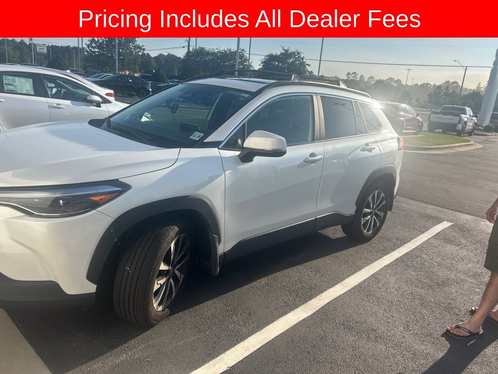 Used 2024 Toyota Corolla Cross XLE SUV