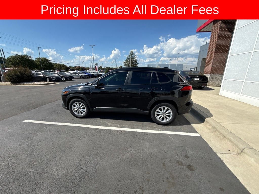Used 2025 Toyota Corolla Cross LE SUV