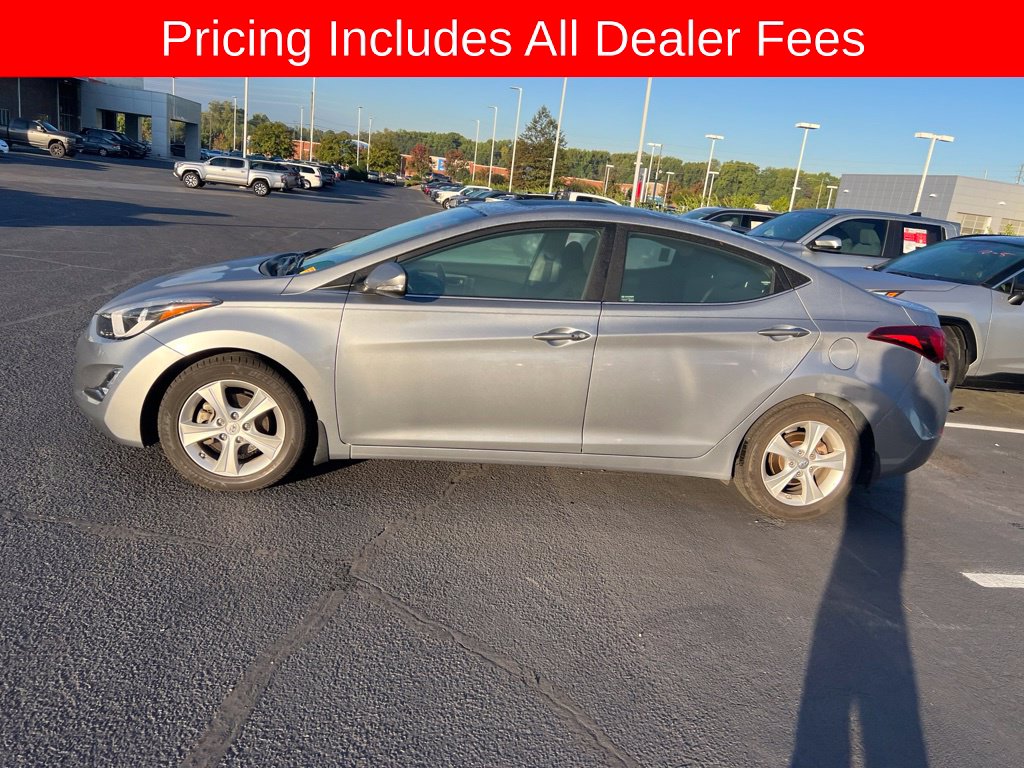  Hyundai Elantra