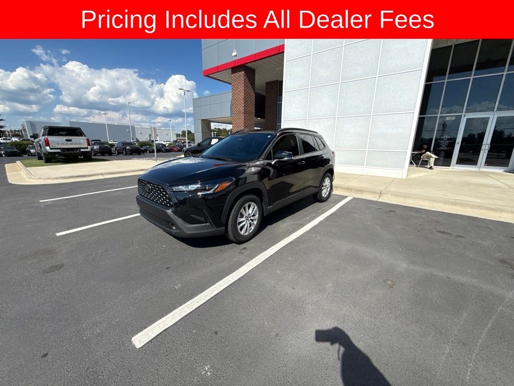 Used 2025 Toyota Corolla Cross LE SUV
