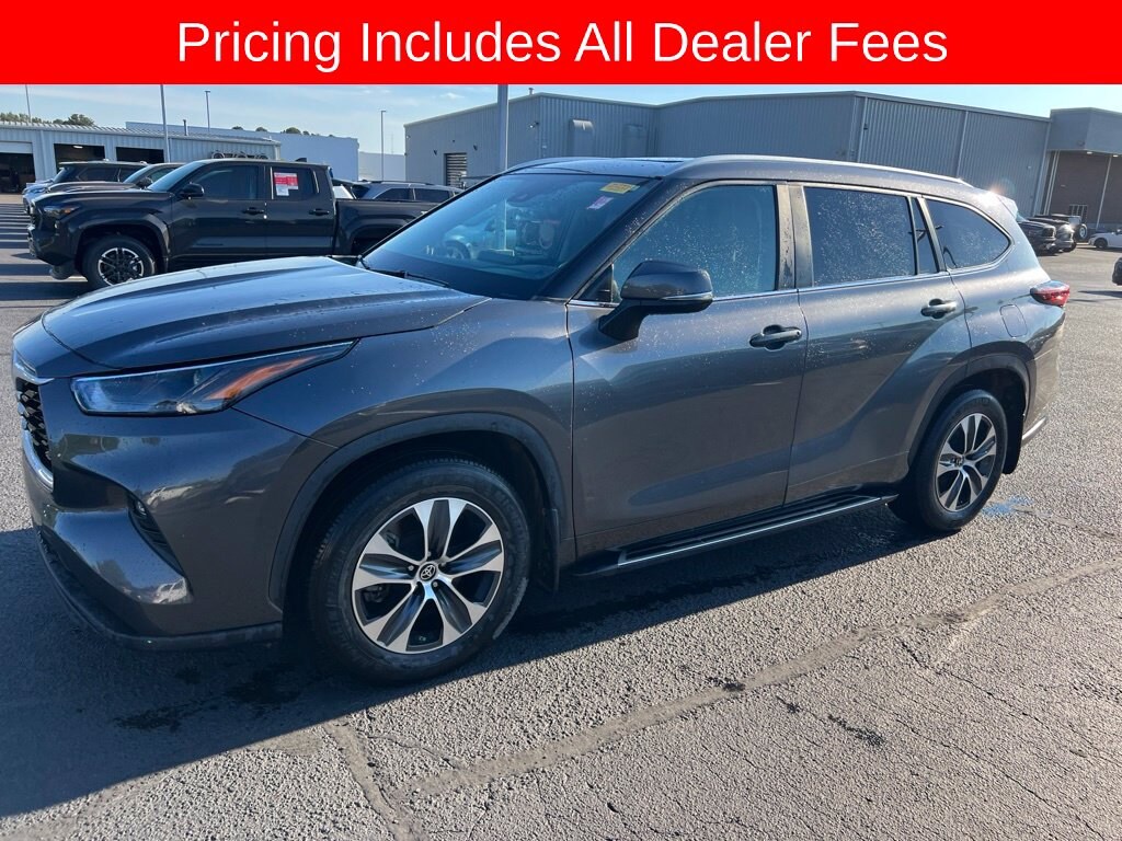 Used 2024 Toyota Highlander XLE SUV