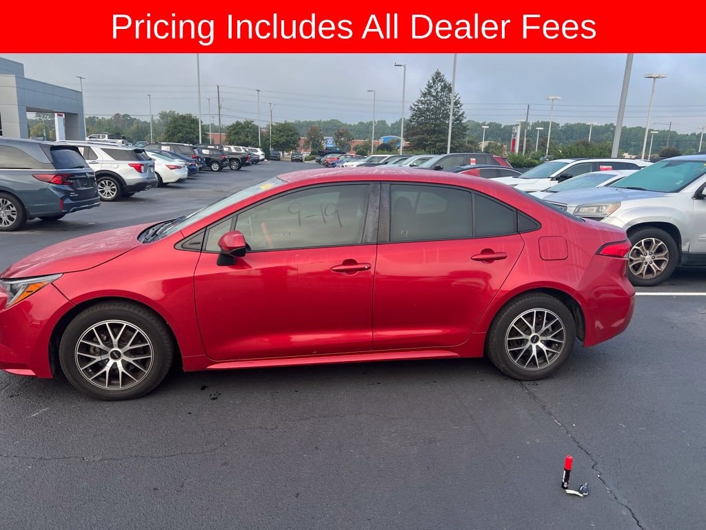 Used 2021 Toyota Corolla LE Sedan