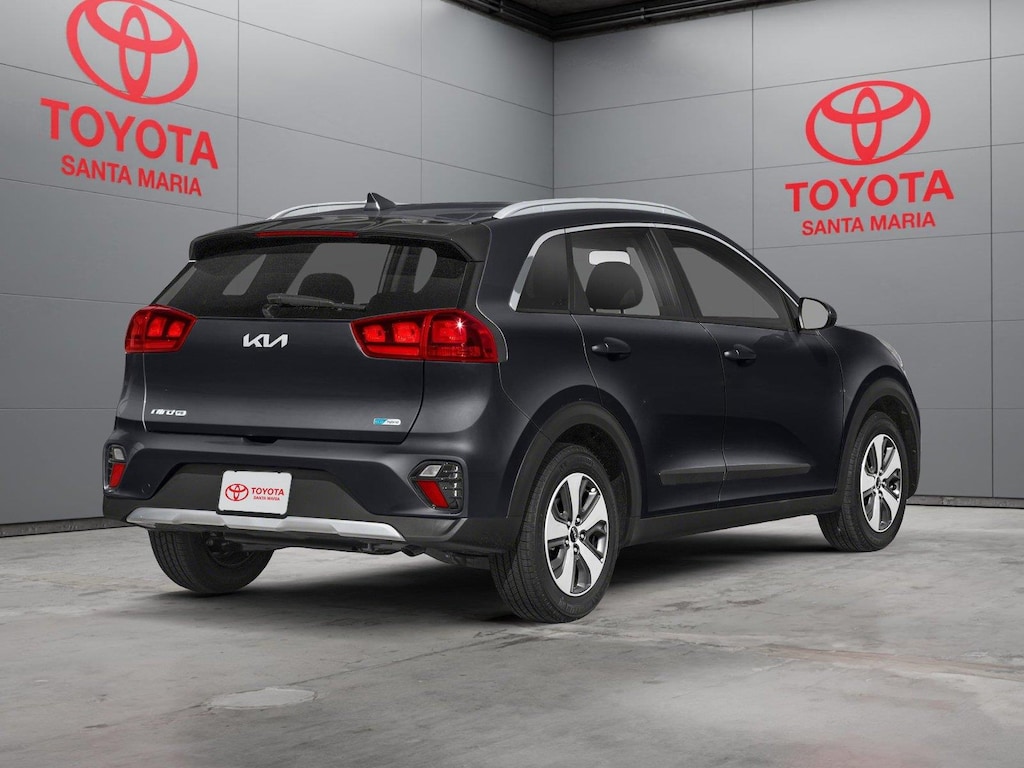 Used 2022 Kia Niro LXS SUV