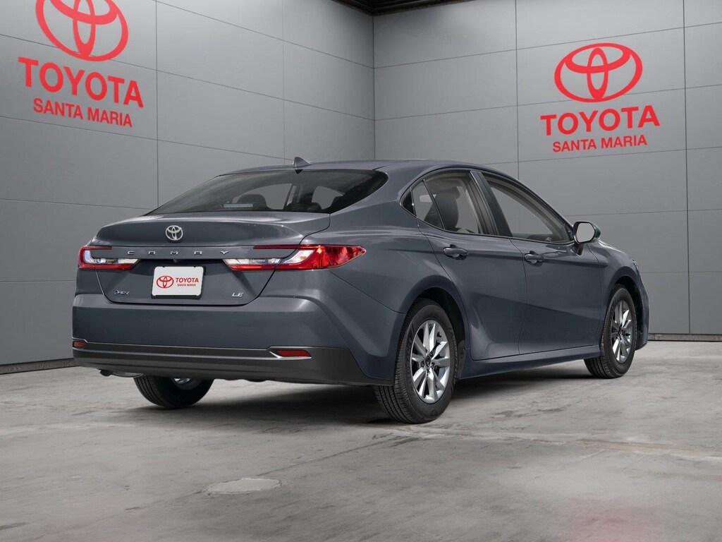 Used 2025 Toyota Camry SE Sedan
