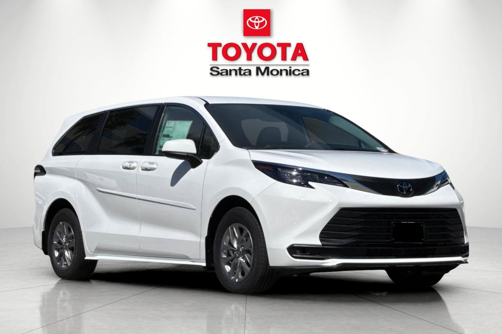 2026 Toyota Sienna LE