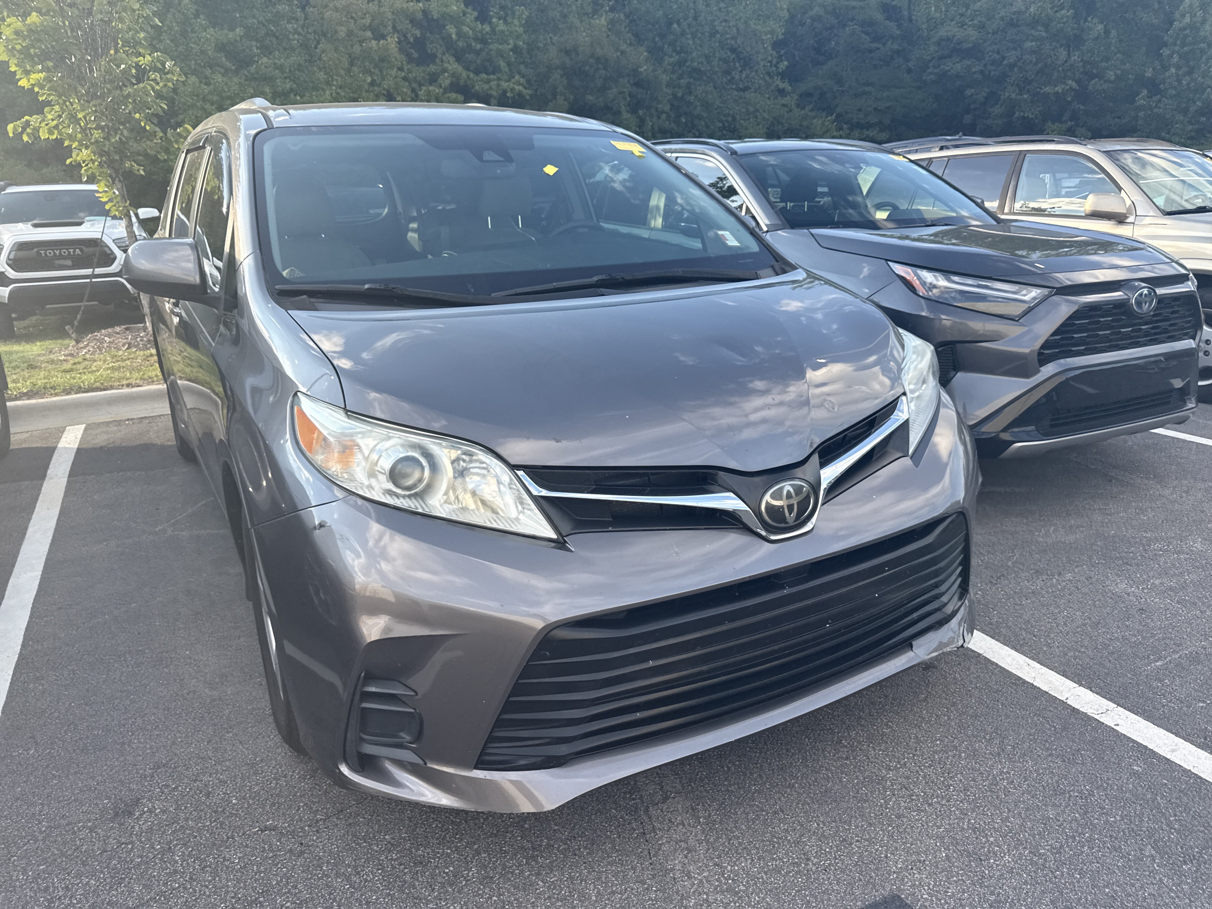Used 2019 Toyota Sienna LE Minivan