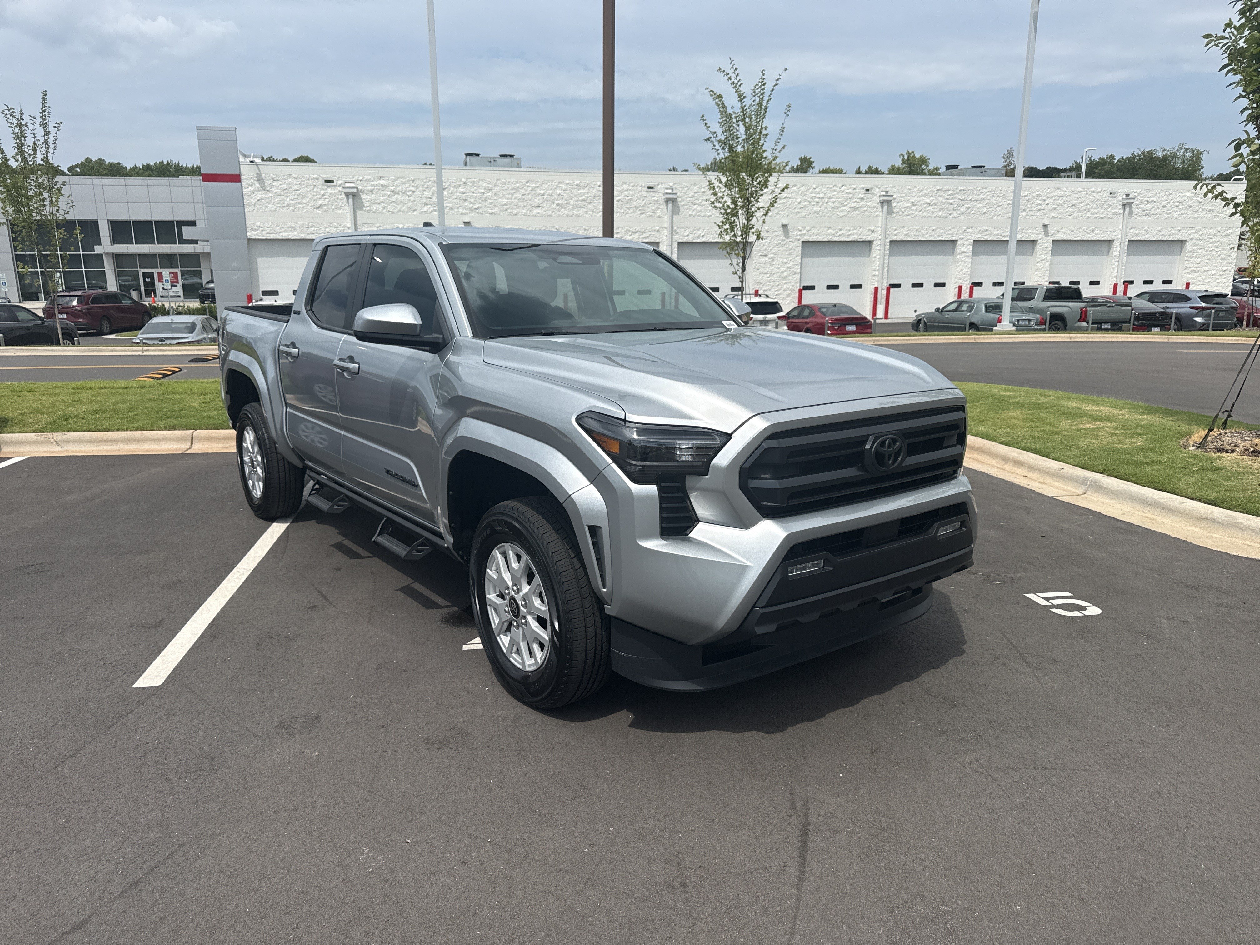 2025 Toyota Tacoma 4WD SR5 Pickup