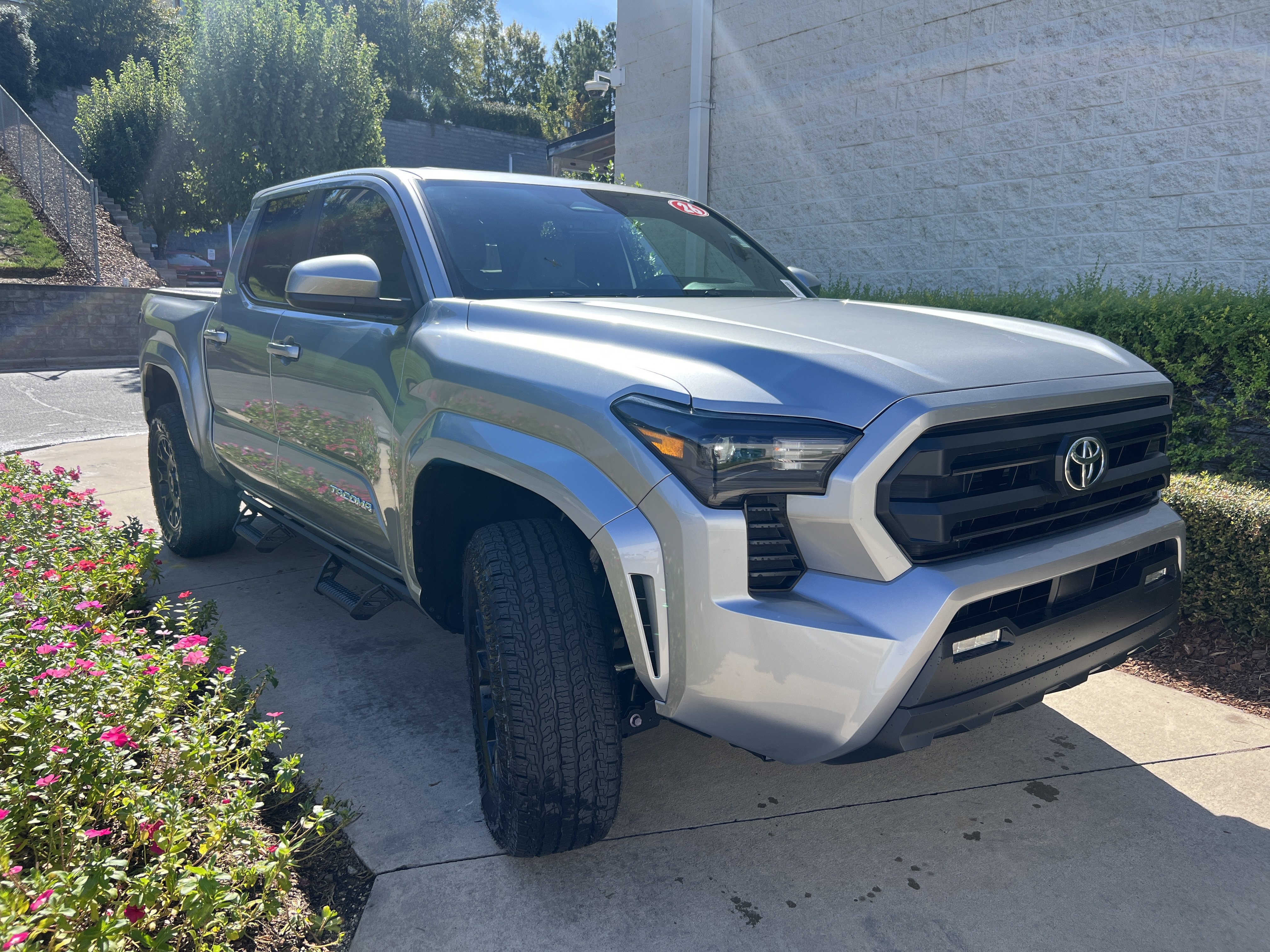 Used 2026 Toyota Tacoma 4WD SR5 Pickup