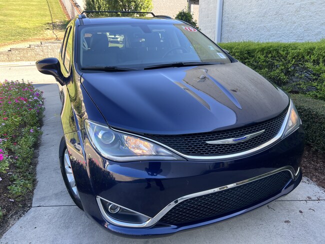 2019 Chrysler Pacifica Touring L Minivan