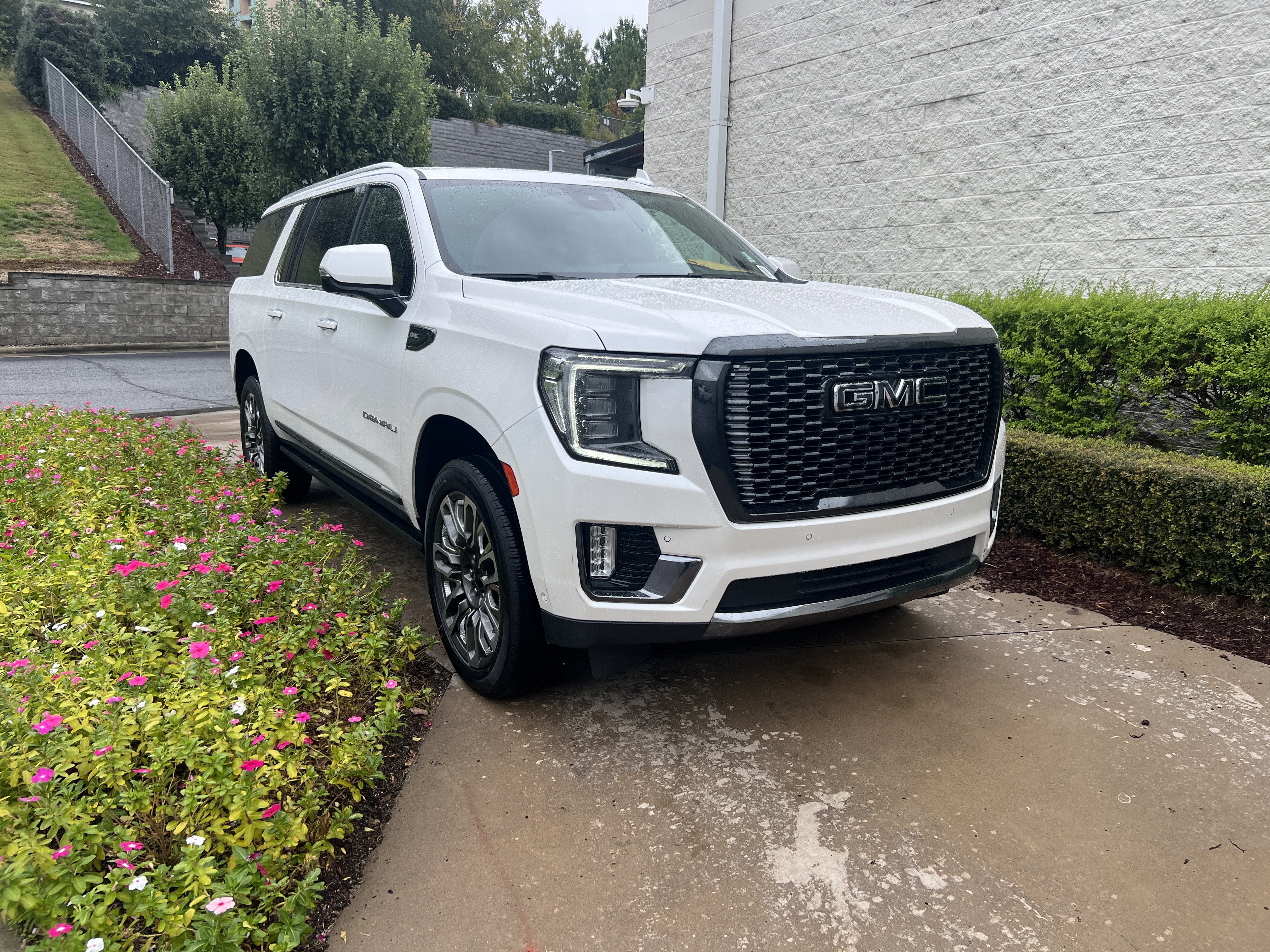 Used 2023 GMC Yukon XL Denali Ultimate SUV